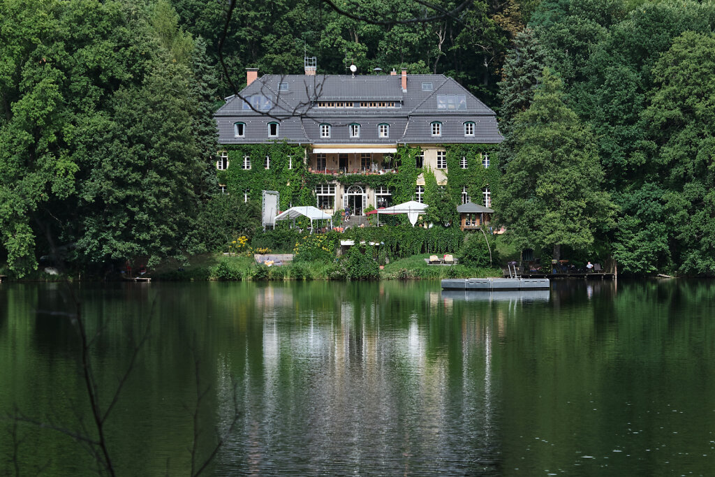 HausAmSee-01.jpg
